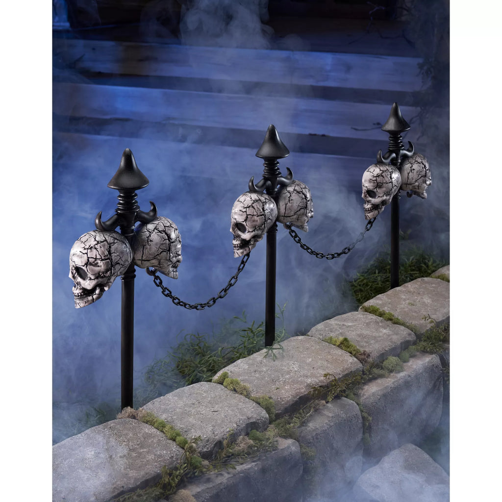 Skull Lawn Stakes